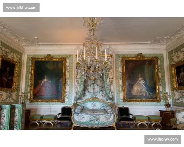 法国凡尔赛跑首迎中国品牌:特步领衔 “中国智造” 亮相凡尔赛